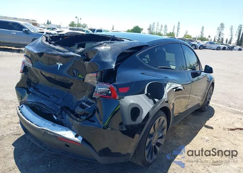 2022 Tesla Model Y Performance Dual Motor All-Wheel Drive from USA, damaged, VIN 7SAYGDEF9NF351990